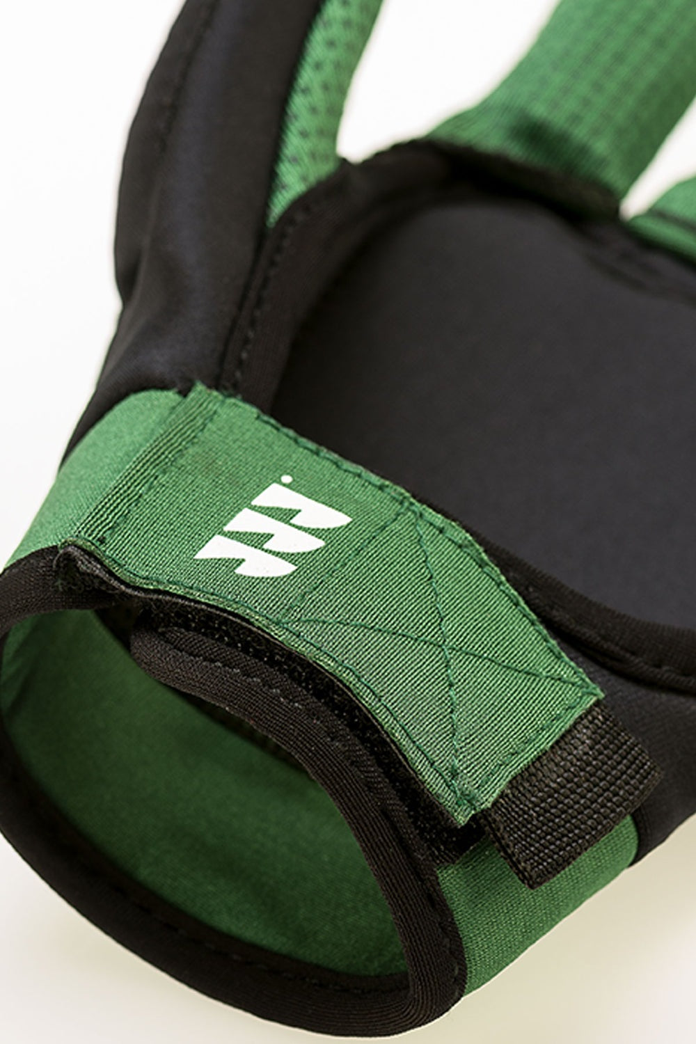BALLING GLOVES