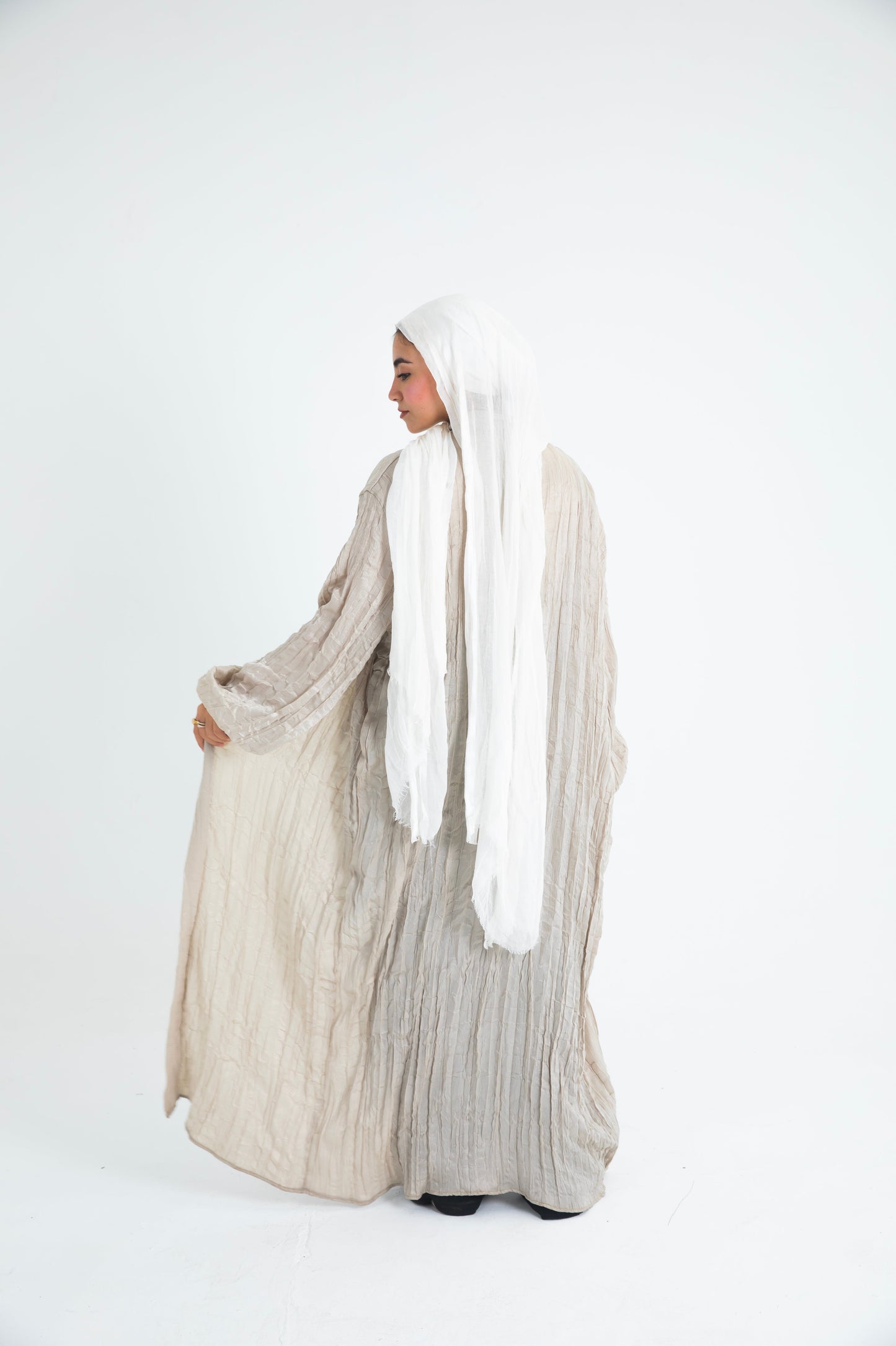 GREY KIMONO