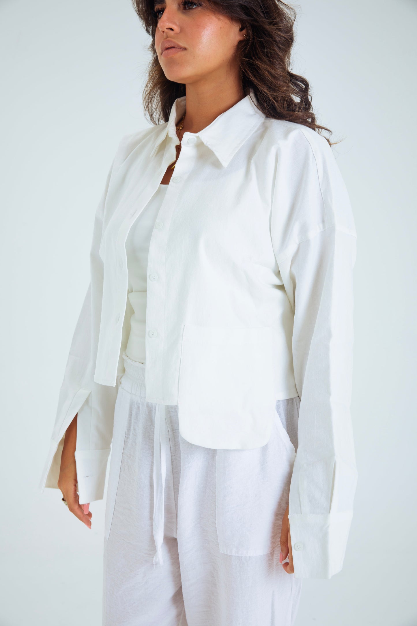 WHITE CROP SHIRT
