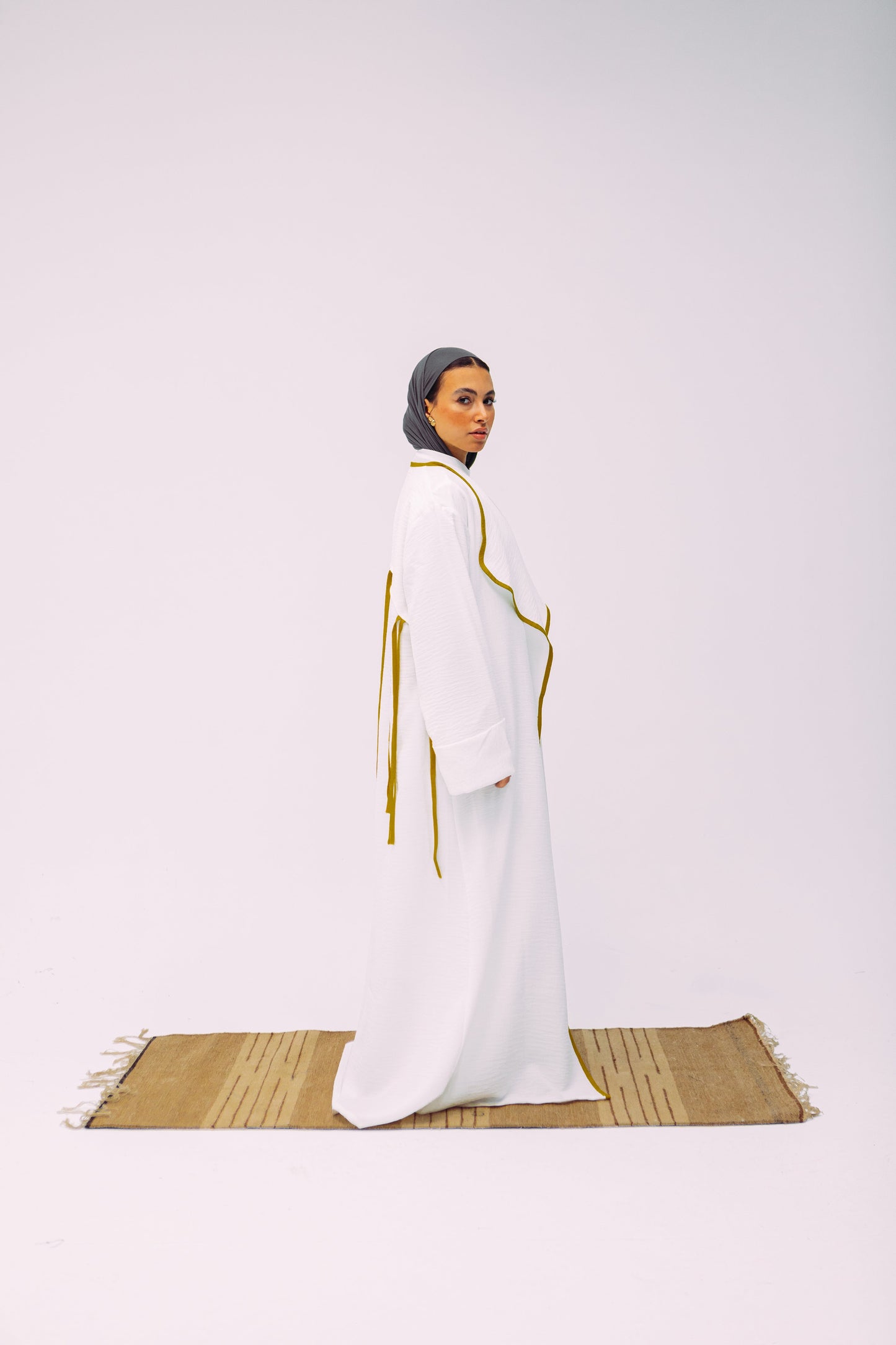 Qamar Kimono (White)