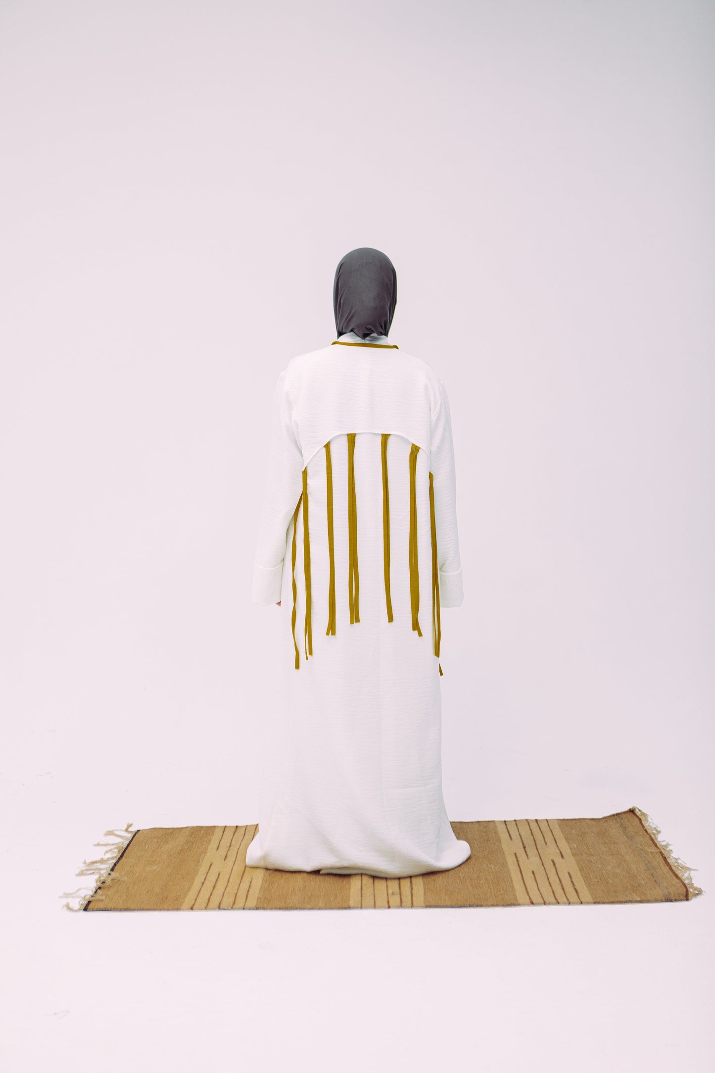 Qamar Kimono (White)