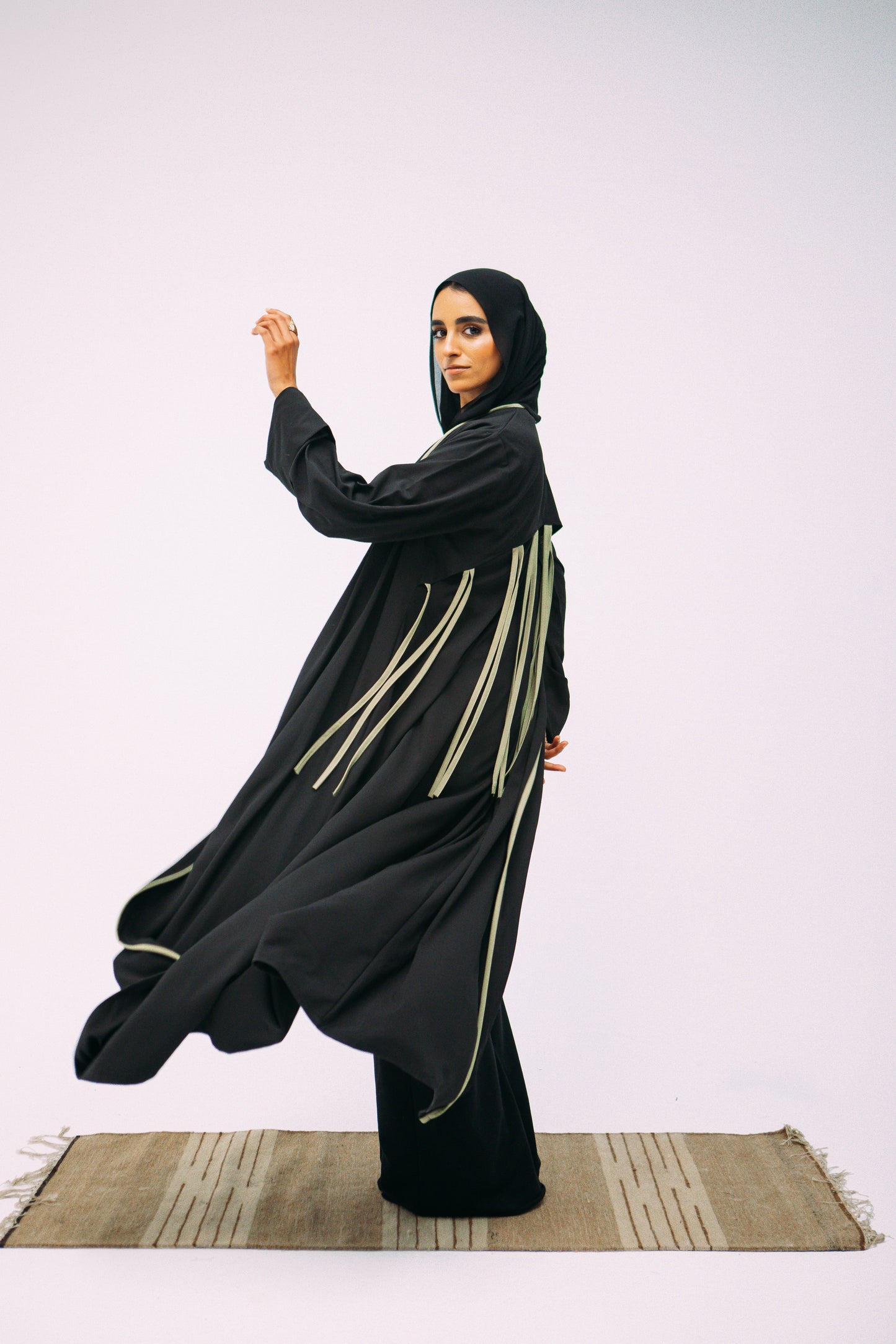 Qamar Kimono (BLACK)