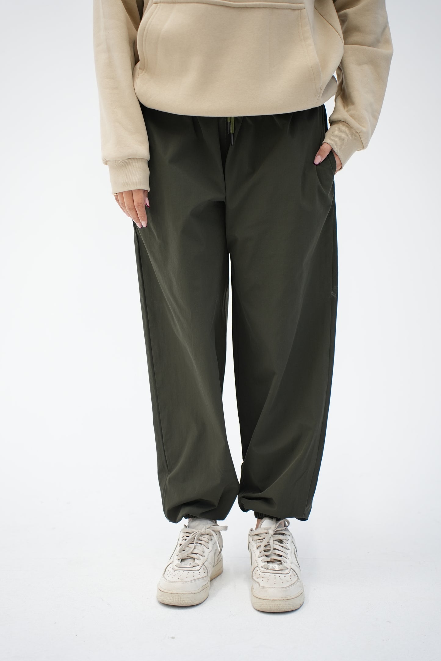 OLIVE GREEN STRAIGHT SUMMER PANTS