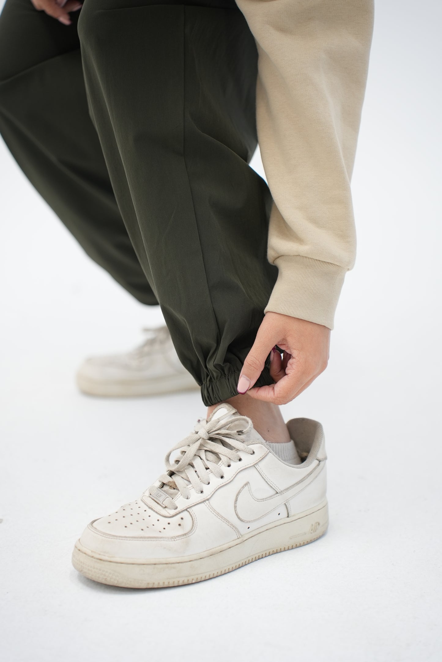 OLIVE GREEN STRAIGHT SUMMER PANTS