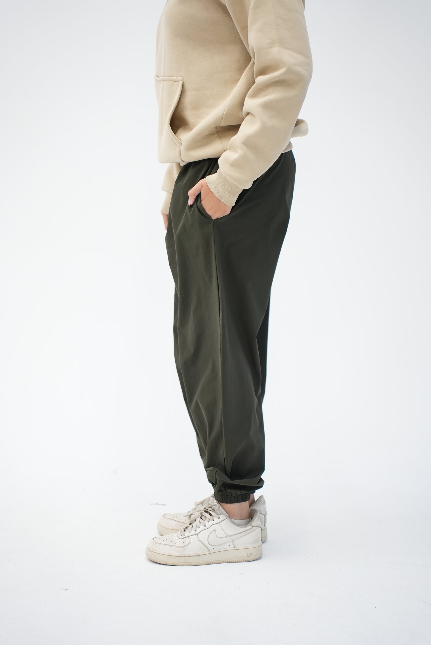 OLIVE GREEN STRAIGHT SUMMER PANTS