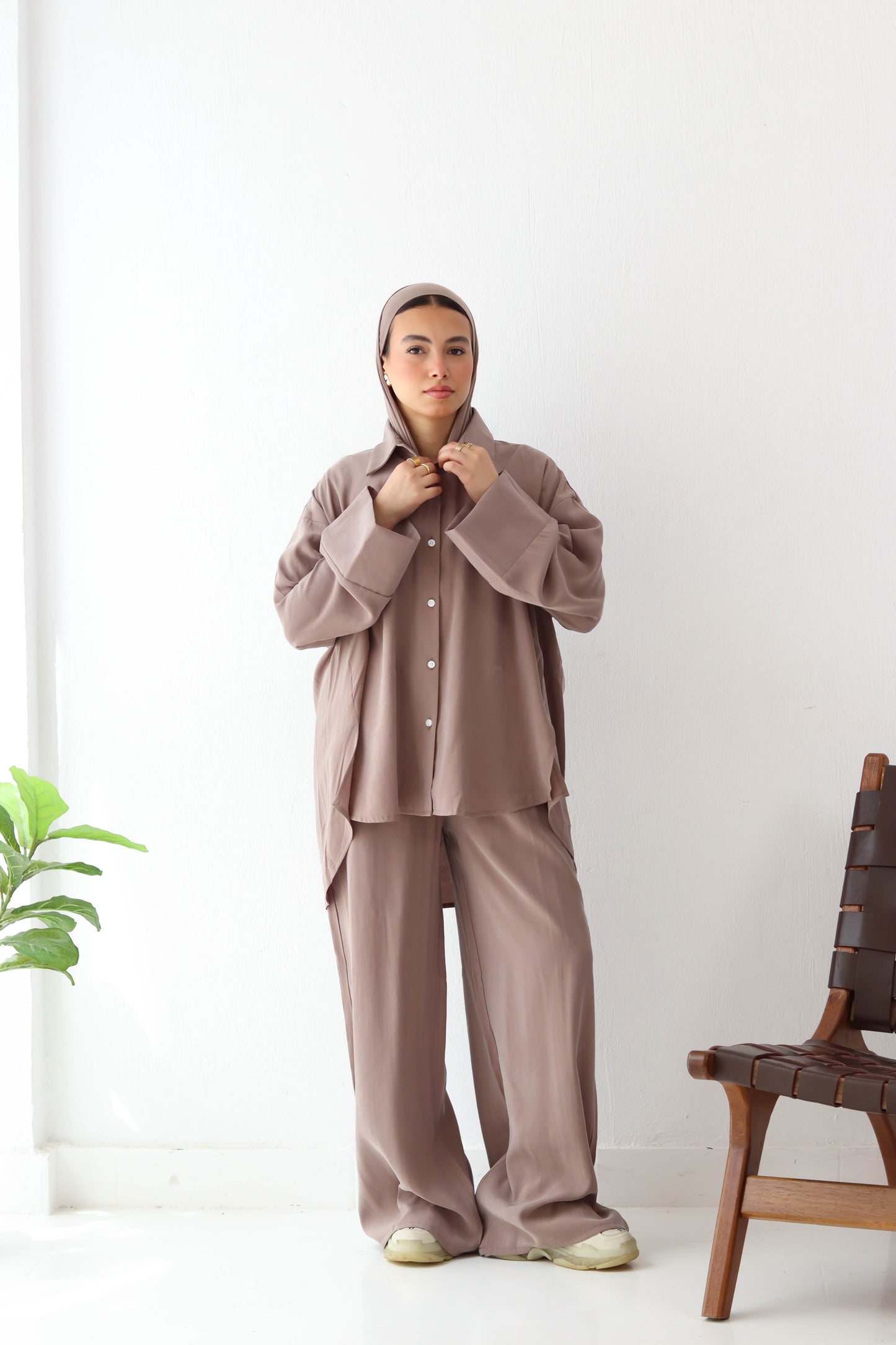 CAFE LAYAL SUIT