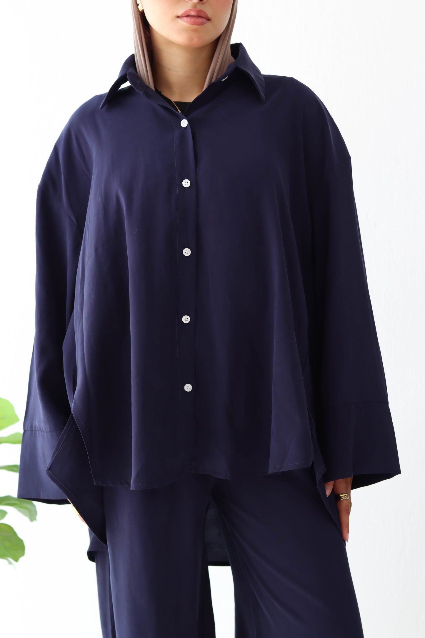 NAVY LAYAL SUIT