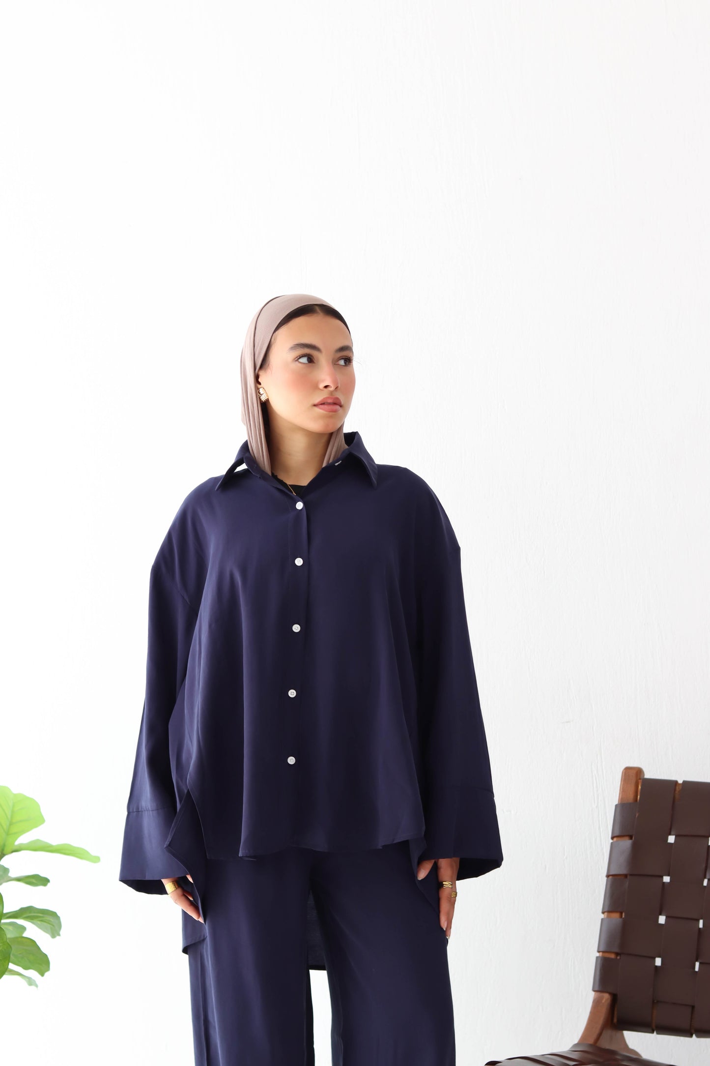 NAVY LAYAL SUIT