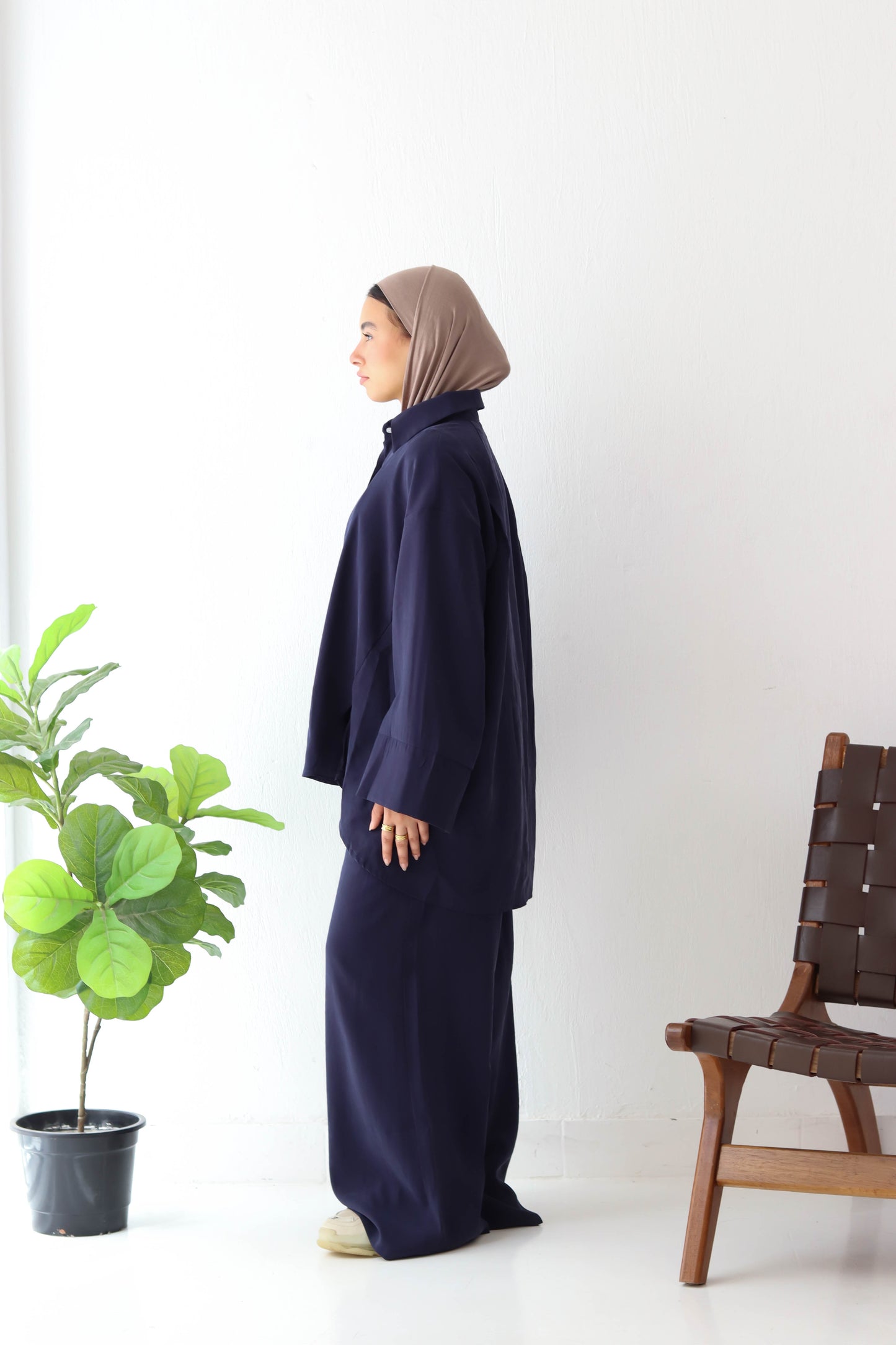NAVY LAYAL SUIT