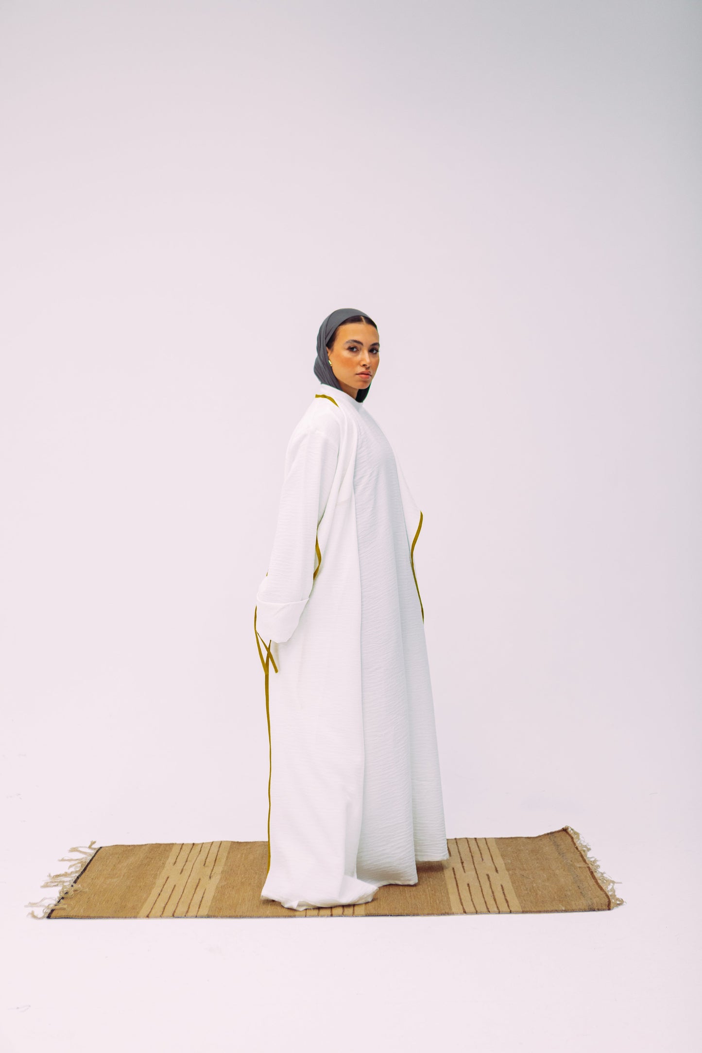 Qamar Kimono (White)
