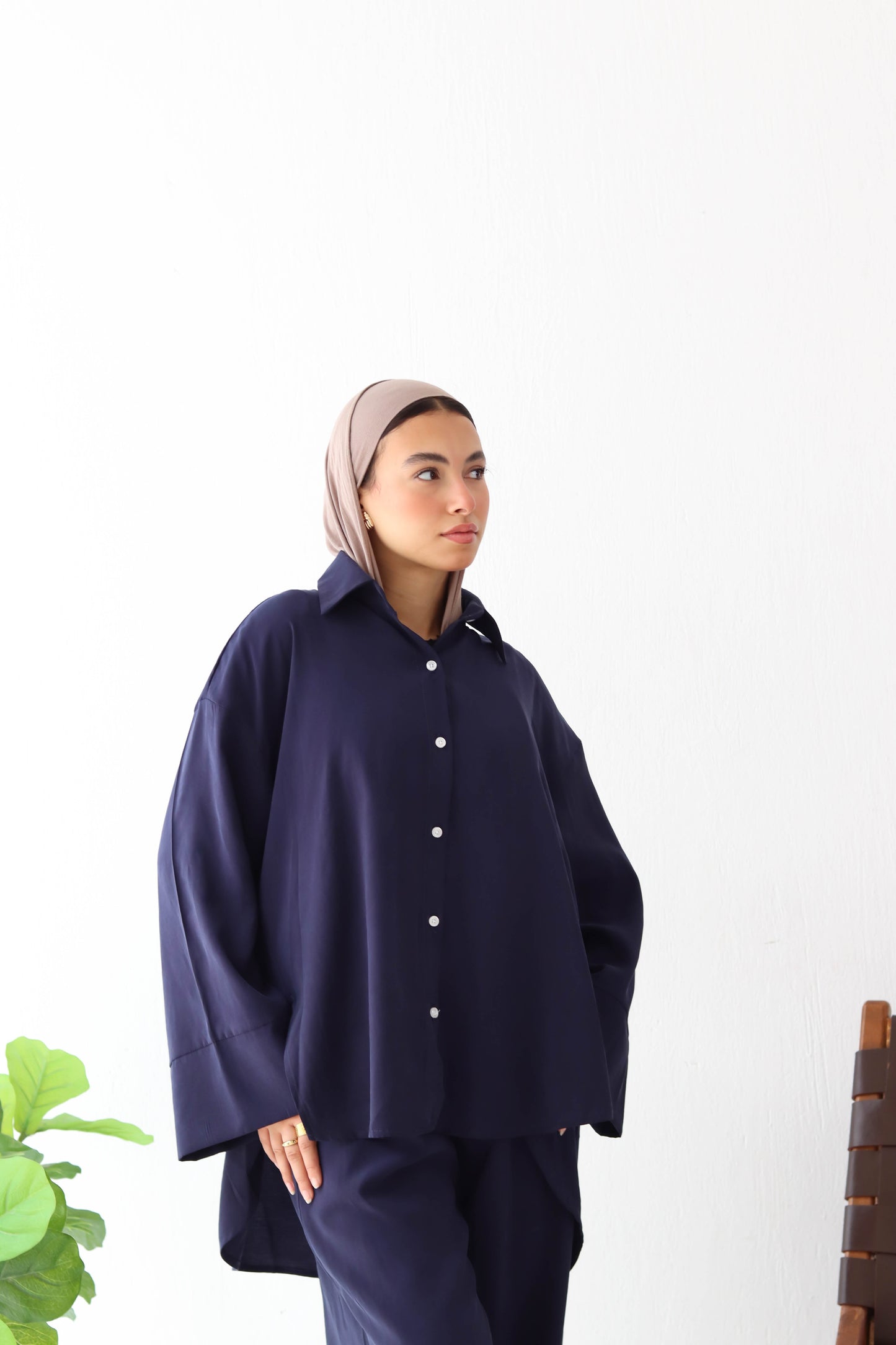 NAVY LAYAL SUIT