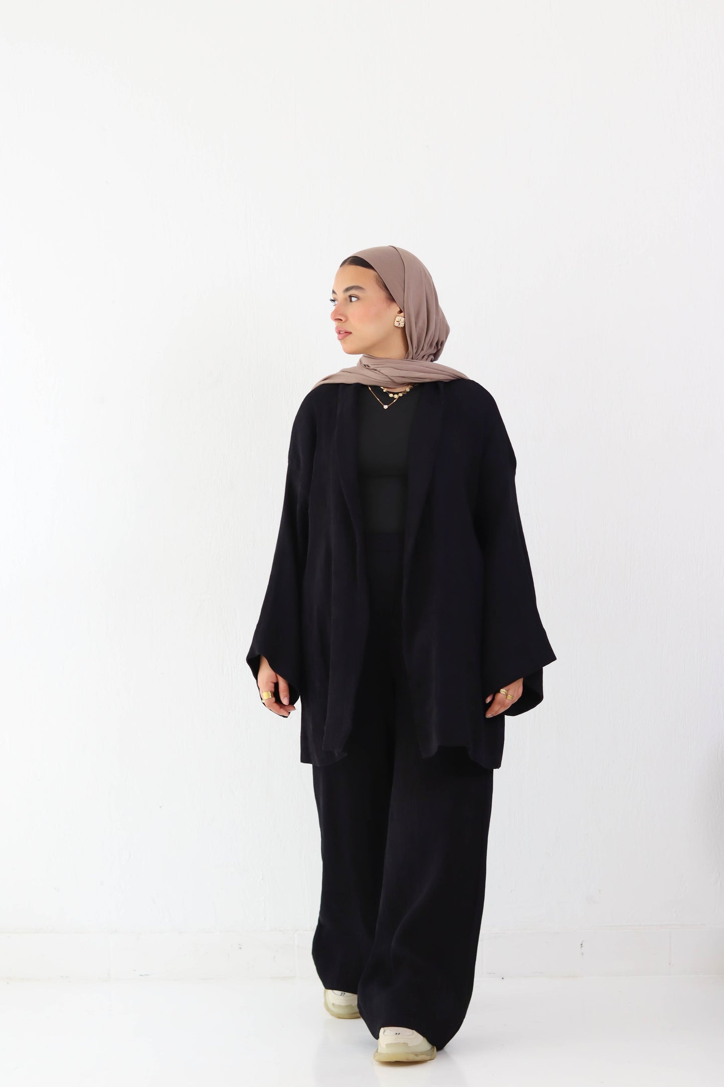 BLACK TARA SUIT