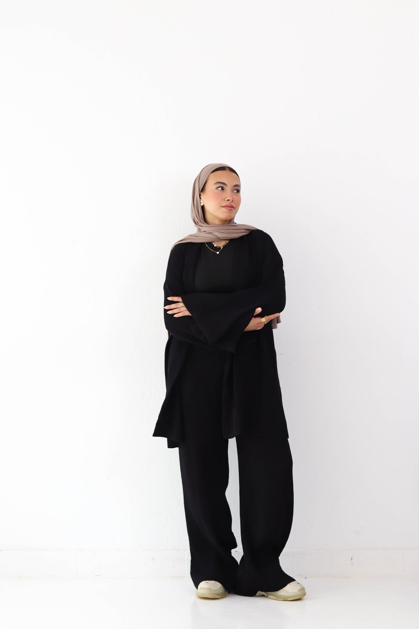 BLACK TARA SUIT
