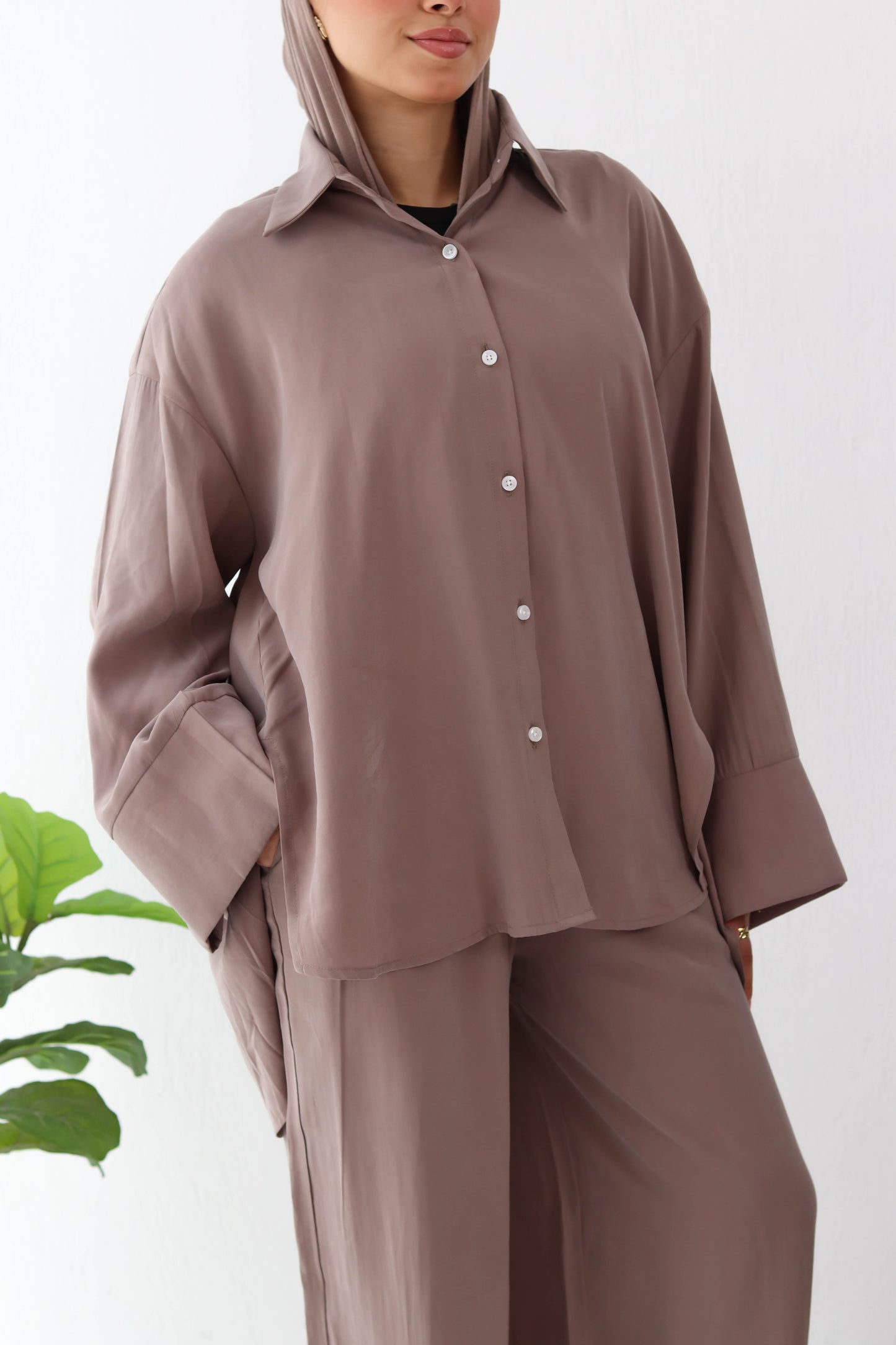CAFE LAYAL SUIT